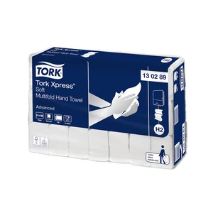 TORK Advanced Xpress Soft Multifold H2 2 rétegű kéztörlő, 180 lapos fehér papír, Z hajtogatású kivitel, higiénikus, takarékos és puha kézszárításhoz, 21 csomag/karton kiszerelésben