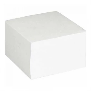 Bluering fehér ragasztott kockatömb 9×9×5 cm méretben, praktikus asztali jegyzeteléshez irodában, recepciós pulton és home office környezetben