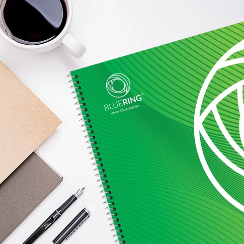 Bluering® A4 spirálfüzet, 70 lap, sima, fehér oldalakkal, oldalsó spirállal