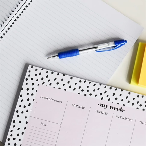 Bluering® R2 golyóstoll 0,7 mm, nyomógombos, gumírozott fogórész, kék írásszínű, áttetsző kék testtel