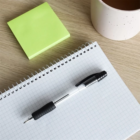 Golyóstoll 0,7mm, nyomógombos, gumírozott fogórész, fekete átlátszó test, Bluering® R2, írásszín fekete