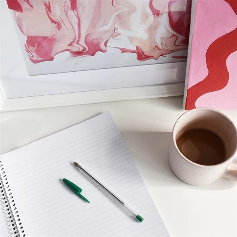 Eldobható kupakos golyóstoll, zöld színű, javításhoz jegyzeteléshez