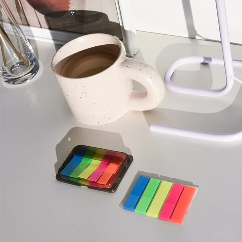 Bluering 12×45 mm műanyag jelölőcímkék 5 színben, 5×25 lapos készlet adagolón dokumentumok és dossziék megjelöléséhez