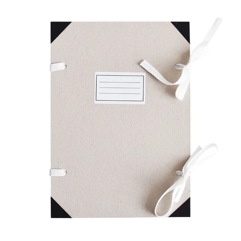 Szalagos irományfedél A4, megerősített sarokkal 1250g. 1m szalaggal Bluering®